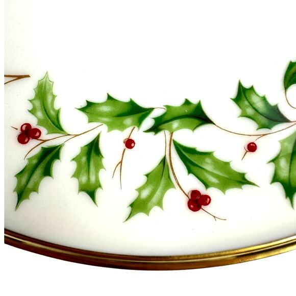 Lenox Holiday Dimension Holly Berries Gold Rim 6 3/8" Bread and Butter Plate - Picture 5 of 7